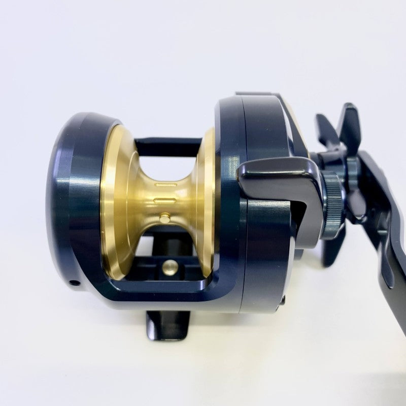 DAIWA 25 SALTIGA 10 RIGHT fishing reel