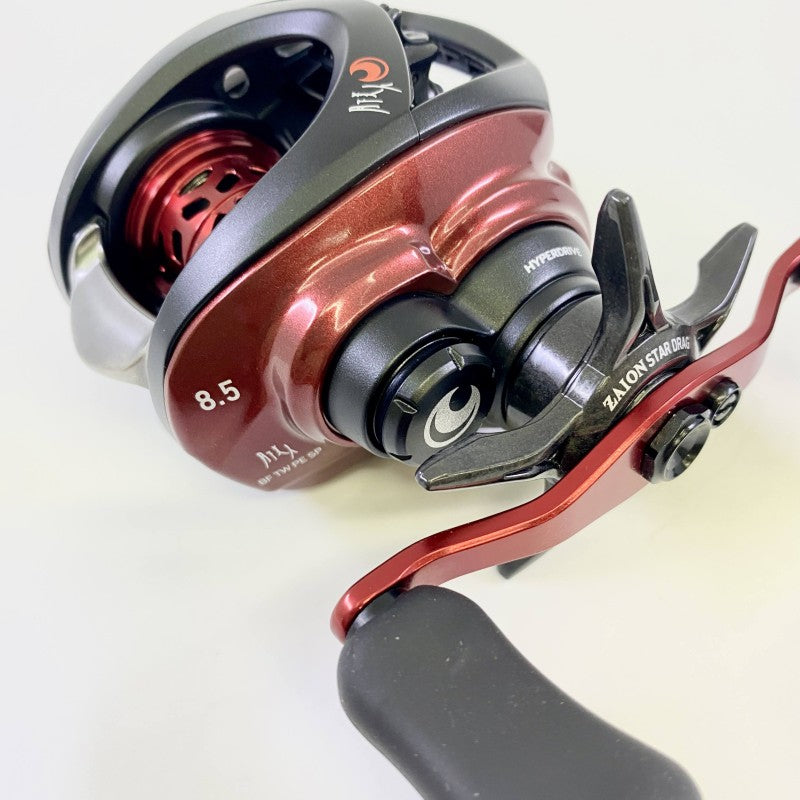 DAIWA GekkaBijin BF TW PE SPECIAL 26 GekkaBijin BF TW 8.5R PE SPECIAL RIGHT fishing reel — photo 3