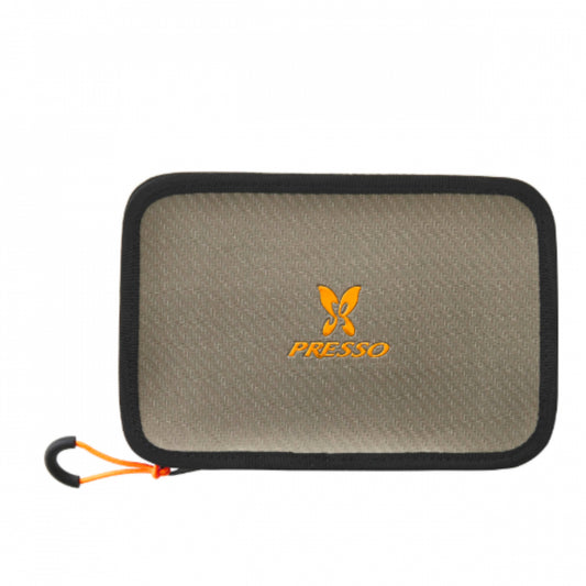 DAIWA PRESSO WALLET (D) ML: 14x21x3cm GUNMETAL