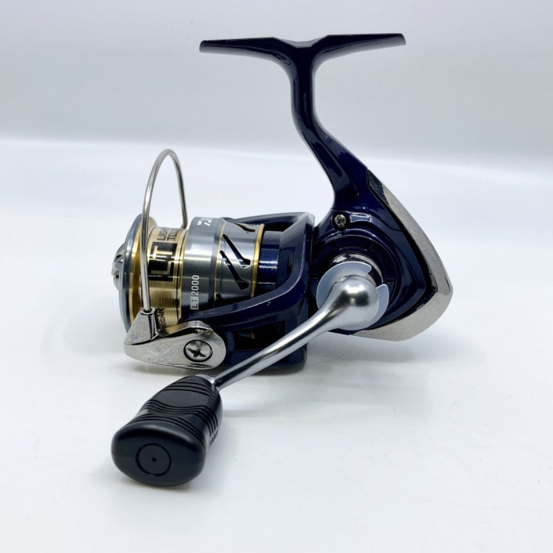 DAIWA CREST 20 CREST LT 2000 fishing reel