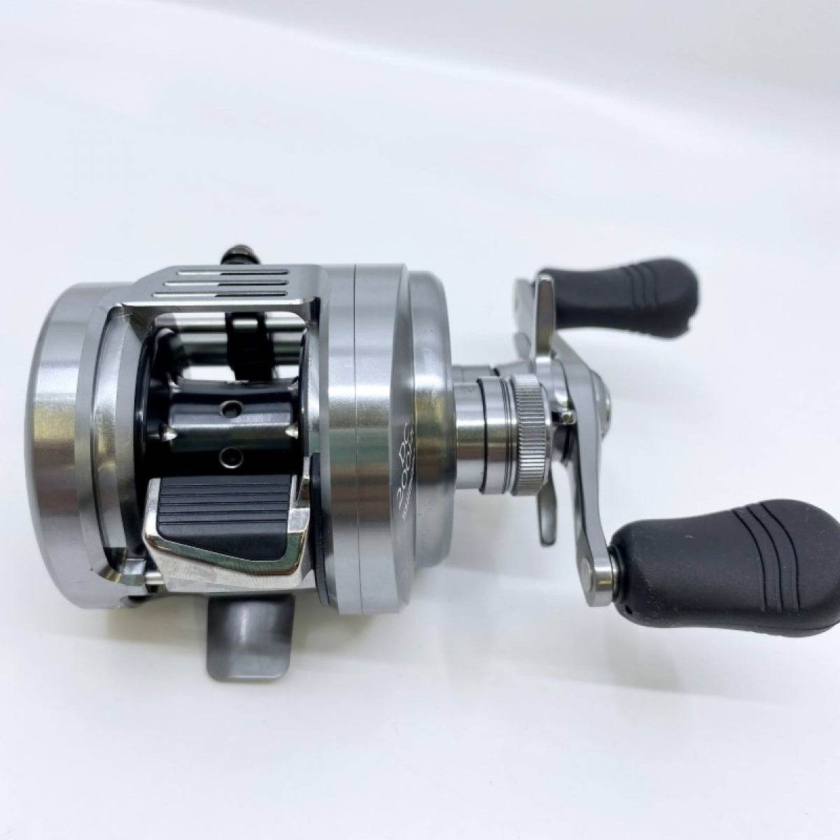 SHIMANO 20 CALCUTTA CONQUEST DC 200HG - Britannic Trade