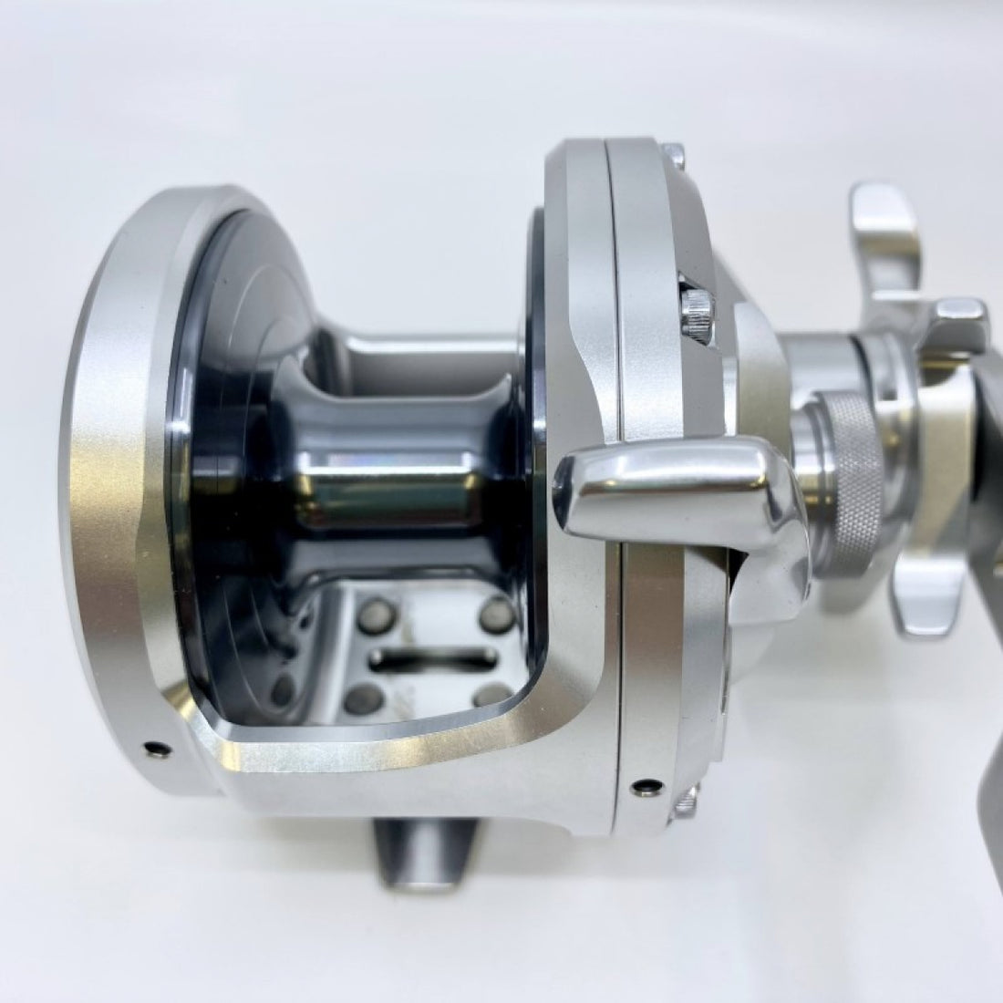 SHIMANO 20 OCEA JIGGER 4000 RIGHT fishing reel