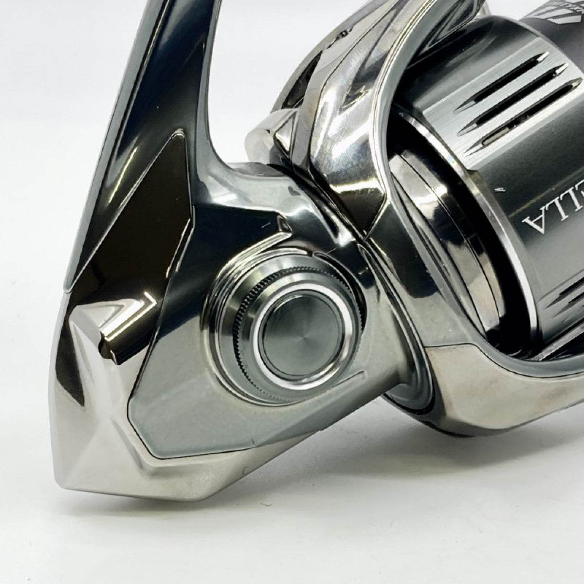 SHIMANO 22 STELLA C3000MHG - Britannic Trade