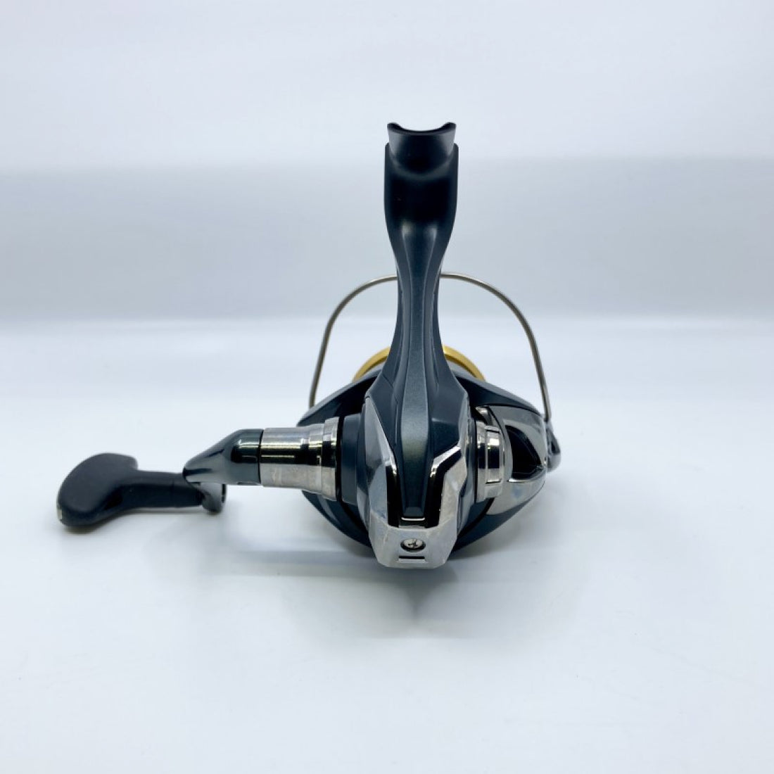 SHIMANO 22 SAHARA C3000 fishing reel — photo 3
