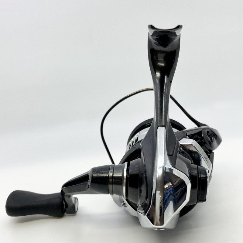 SHIMANO 23 VANQUISH C2500SXG fishing reel — photo 3