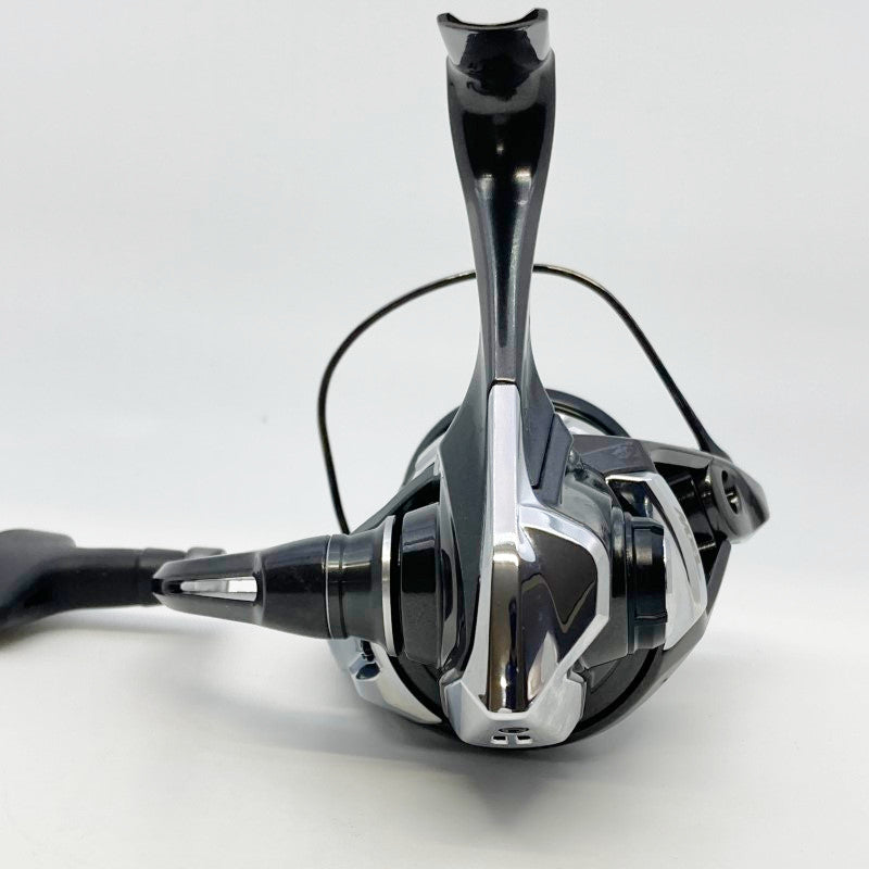 SHIMANO 23 VANQUISH C3000XG fishing reel — photo 3