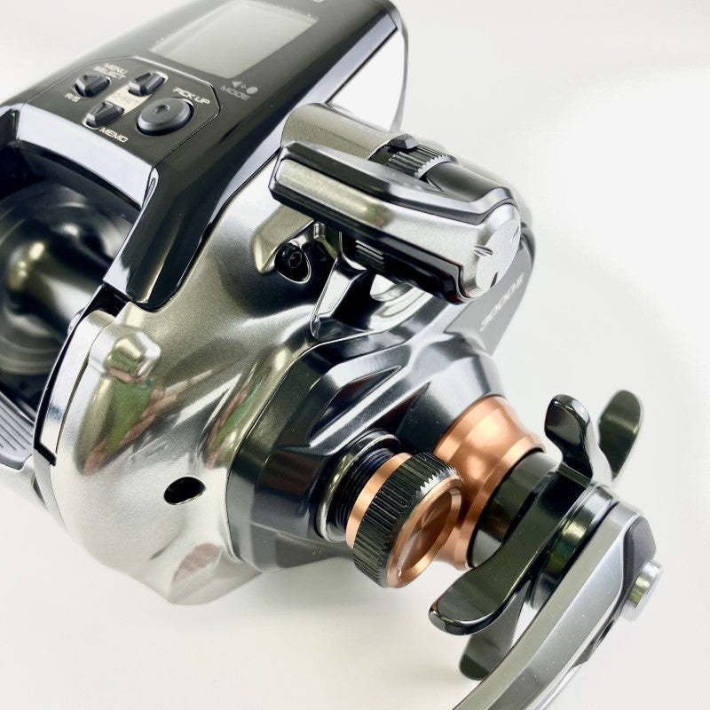 SHIMANO 26 BEAST MASTER 3000 II RIGHT