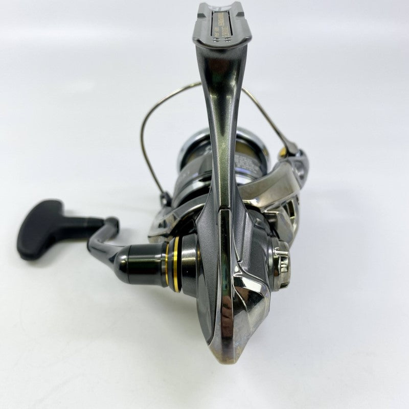 SHIMANO 24 TWINPOWER C3000MHG fishing reel — photo 3