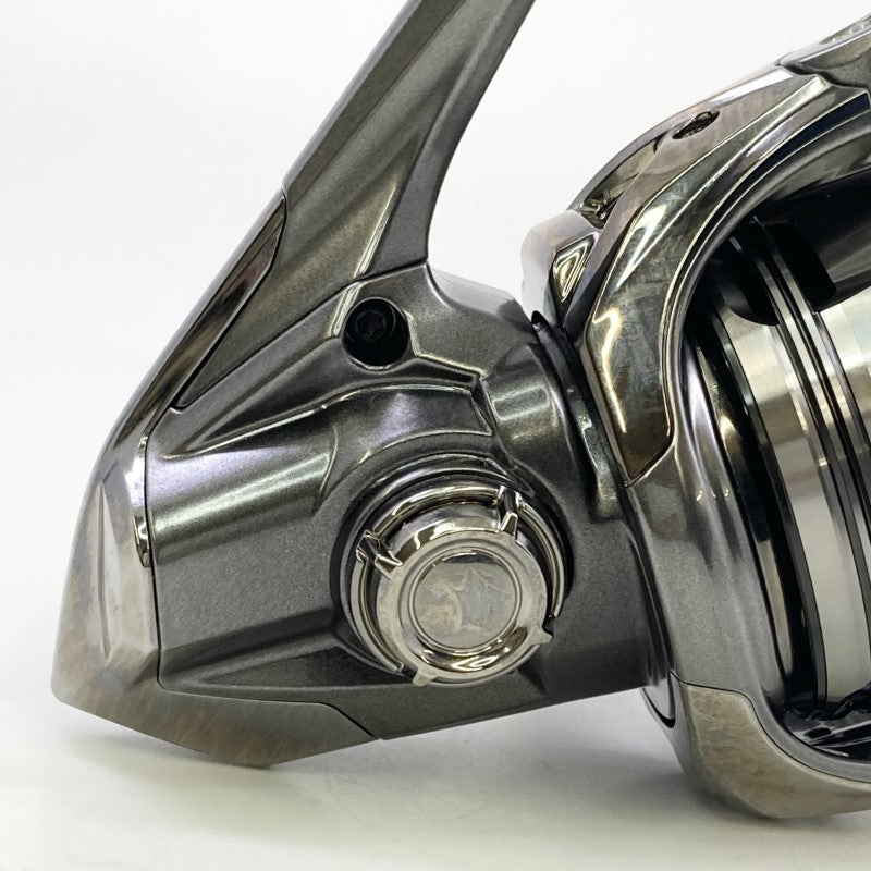 SHIMANO 24 TWINPOWER C5000XG fishing reel — photo 2