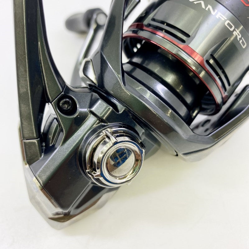 SHIMANO 24 VANFORD 2500S fishing reel — photo 2