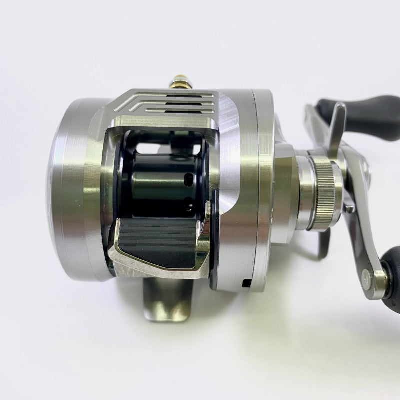 SHIMANO 26 CALCUTTA CONQUEST DC 100HG RIGHT
