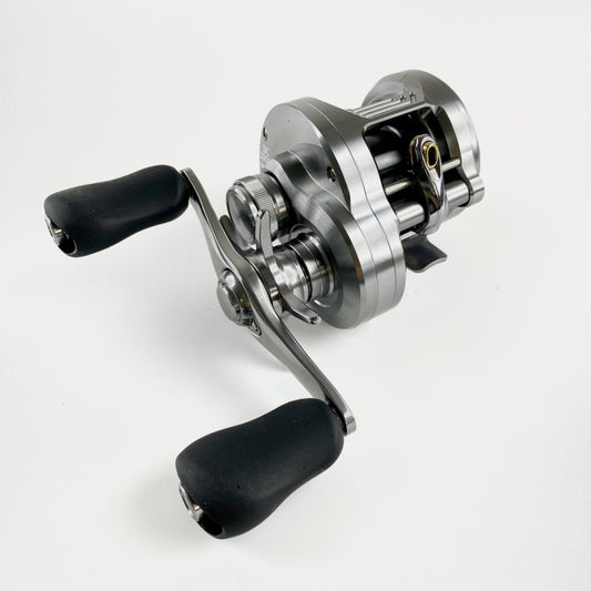 SHIMANO 26 CALCUTTA CONQUEST DC 200PG RIGHT