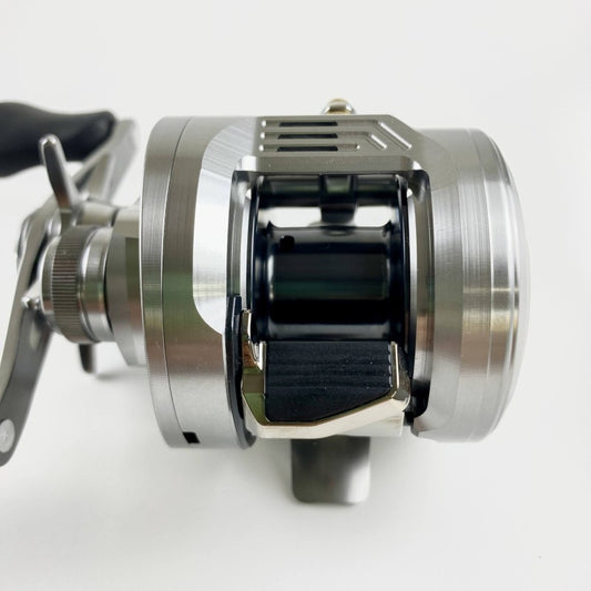 SHIMANO 26 CALCUTTA CONQUEST DC 201XG LEFT