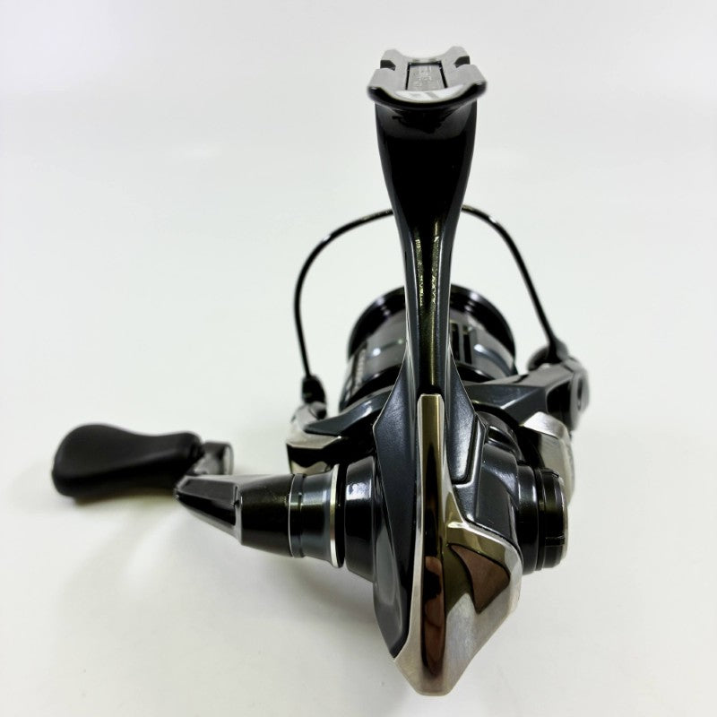 SHIMANO 26 VANQUISH CE C2000SHG fishing reel — photo 3