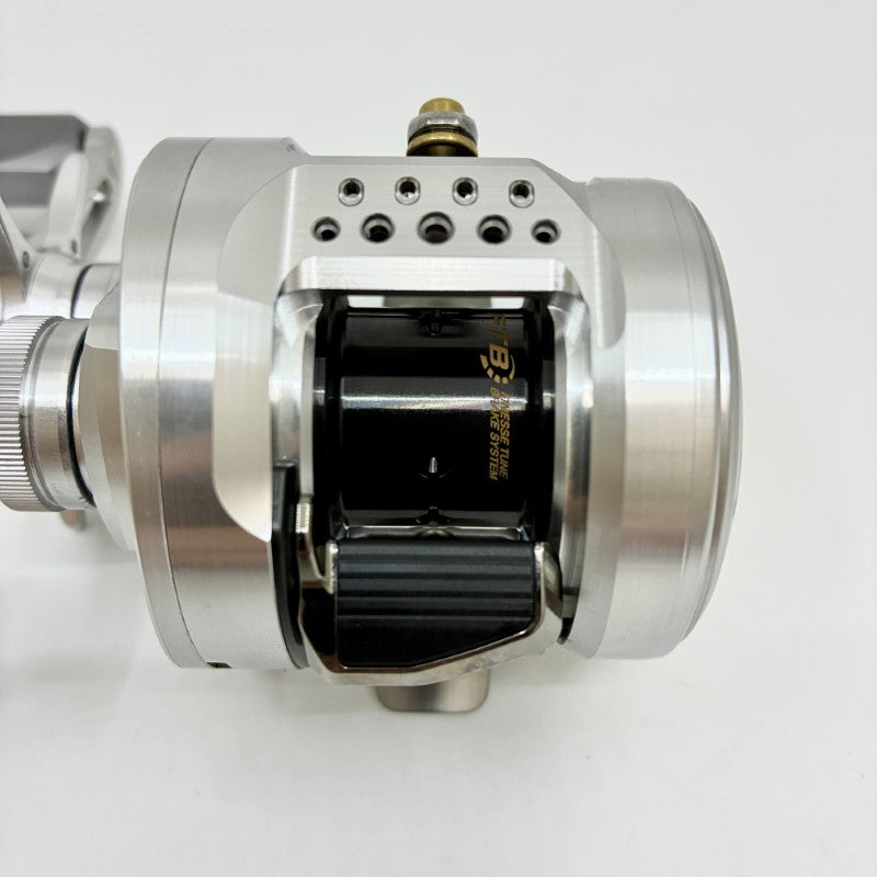 SHIMANO 26 CALCUTTA CONQUEST BFS LTD XG LEFT